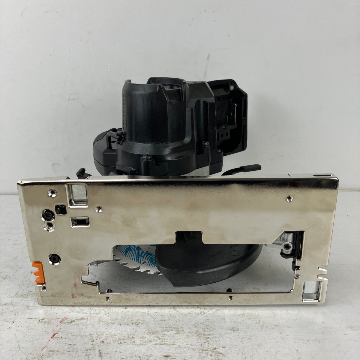 MAKITA マキタ 18v 165mm 充電式丸のこ 鮫肌チップソー付 HS631D 