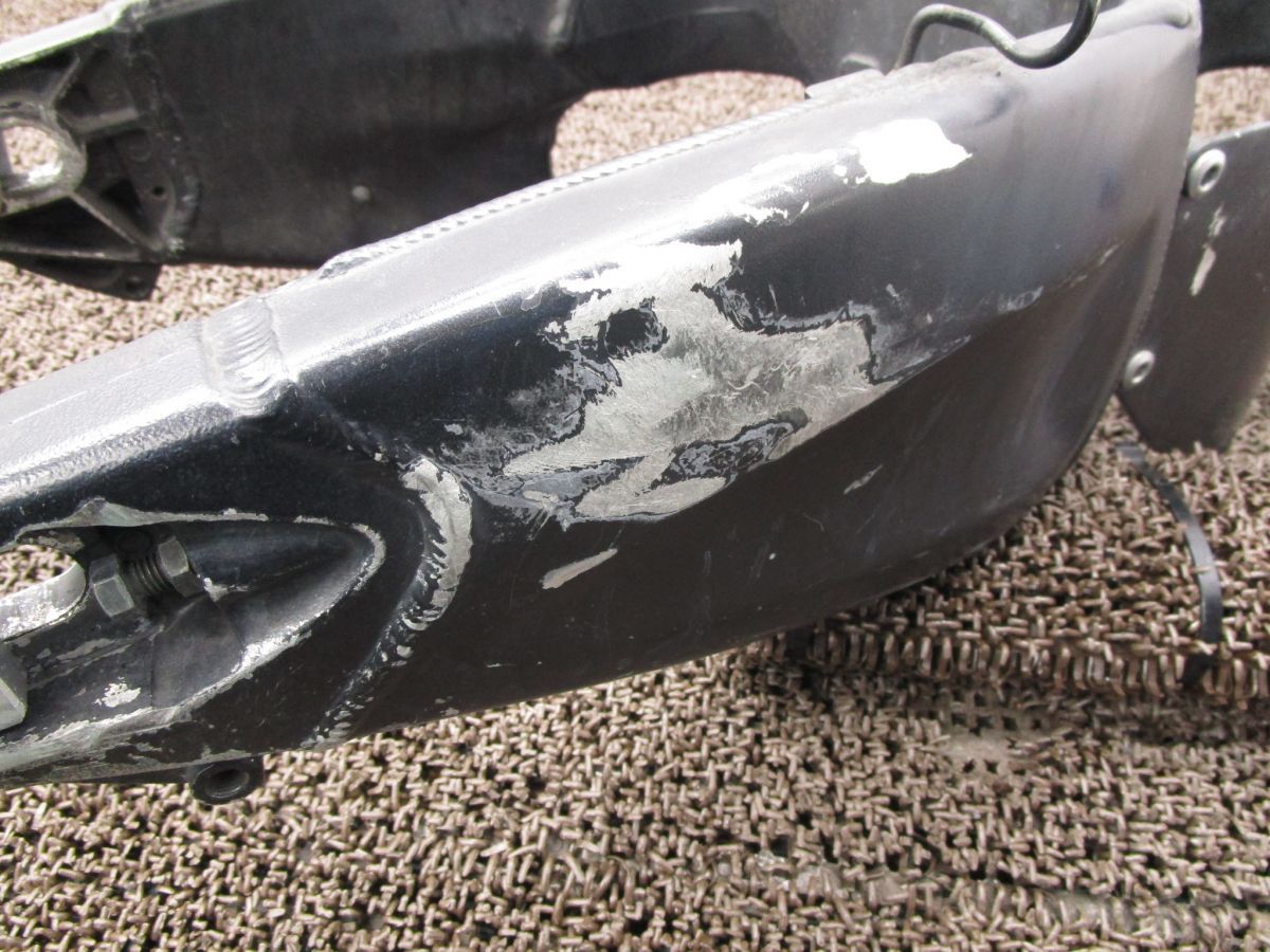 ZX-10R スイングアーム チェーンカバー □B2717！アクスルシャフト