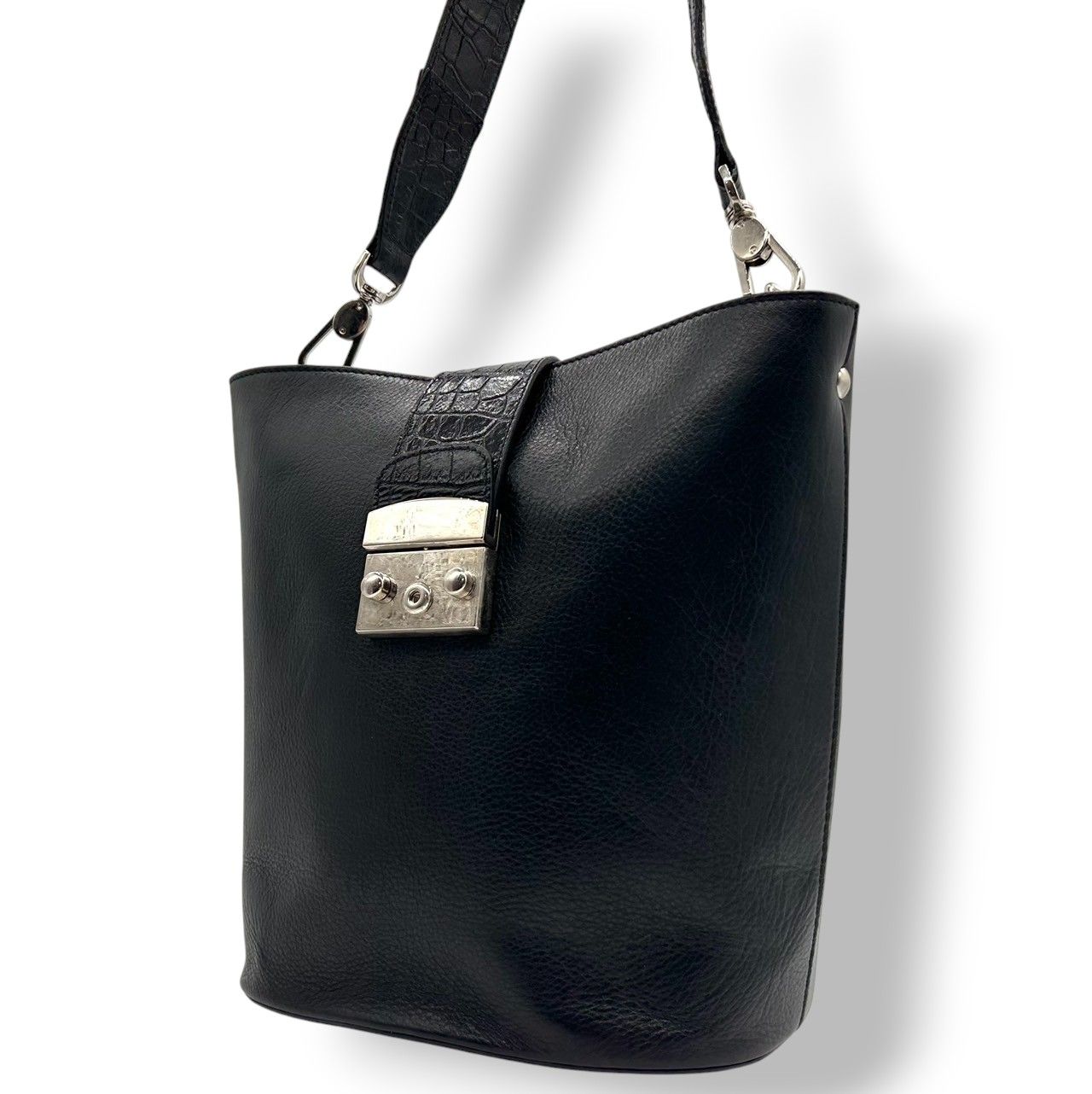 BARNEYS NEWYORK」 ハンドバッグ - ブラック レディース 美品】BARNEYS 
