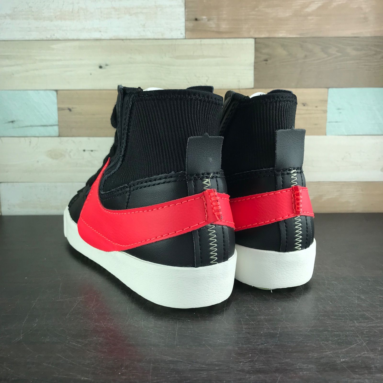 NIKE BLAZER MID 77 JUMBO ナイキ ブレイザー ミッドカット 77 ジャンボ ブラック 黒 レッド 赤 ホワイト 白 26cm メンズ スニーカー U11222 NIKE BLAZER MID 77 JUMBO ナイキ ブレイザー ミッドカット 77 ジャンボ ブラック 黒 レッド 赤 ホワイト 白 26cm メンズ スニーカー U11222