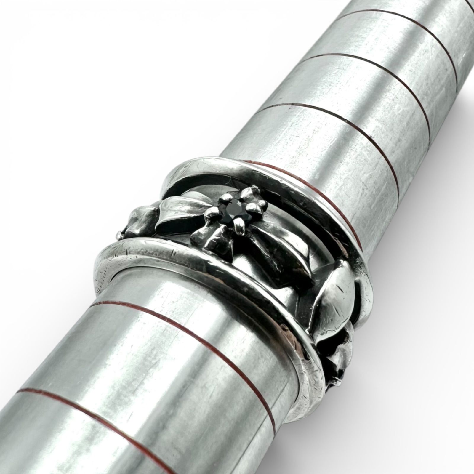 連続する十字架】クロス ブラックストーン Silver 950 刻印 Design