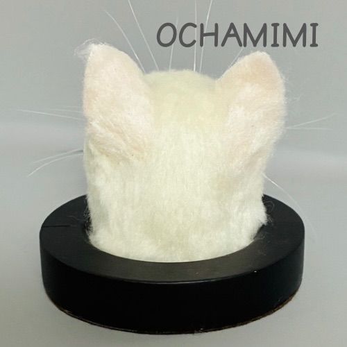 穴から覗く白猫さん ネコ 猫 ねこ ハンドメイド 羊毛フェルト リアル