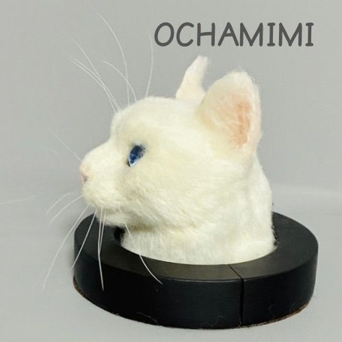 穴から覗く白猫さん ネコ 猫 ねこ ハンドメイド 羊毛フェルト リアル