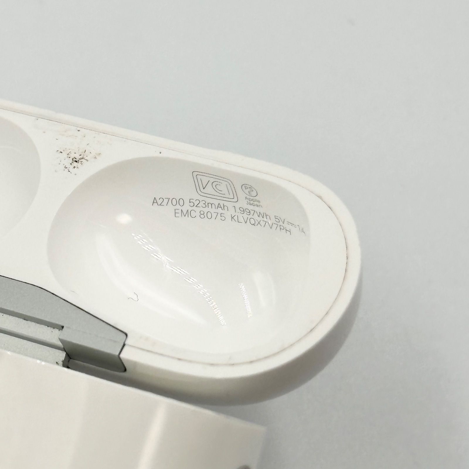 24時間以内発送✨️】Apple AirPods Pro 第2世代 ケースのみ A2700