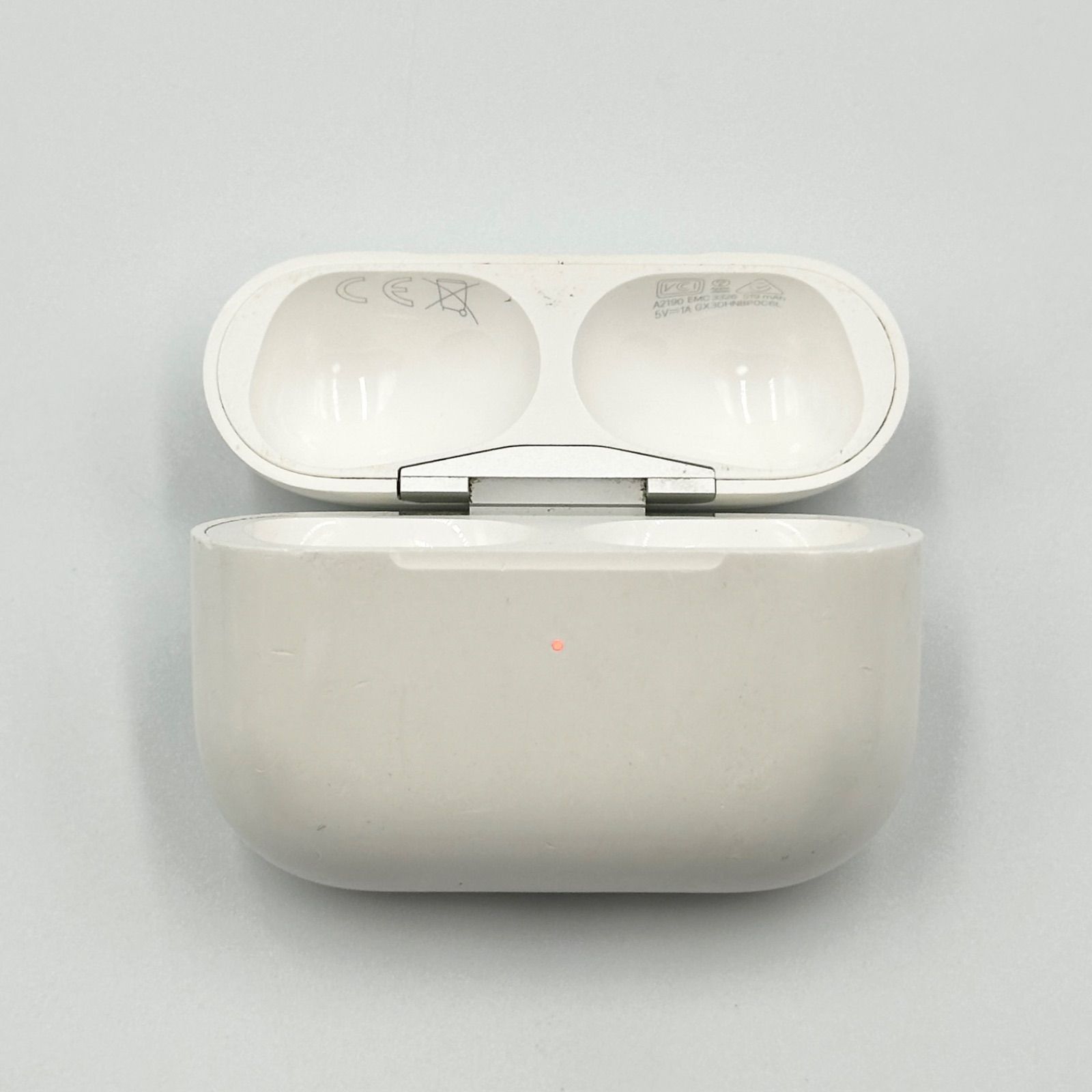 24時間以内発送・美品✨️】Apple AirPods Pro 第1世代 ケースのみ