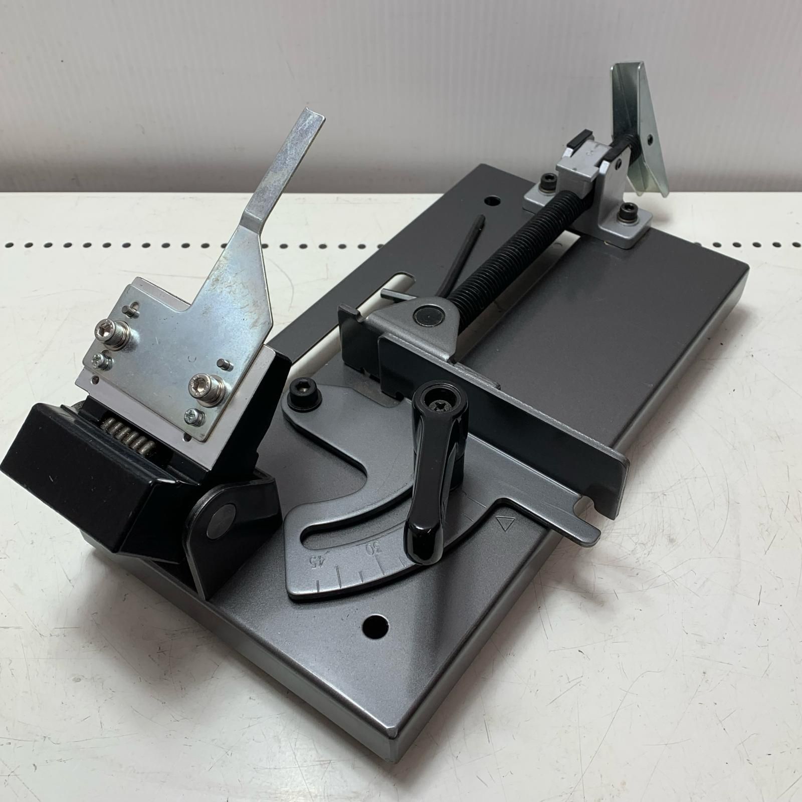 HiKOKI ハイコーキ 丸ノコ用バイススタンド　377314 6,776円