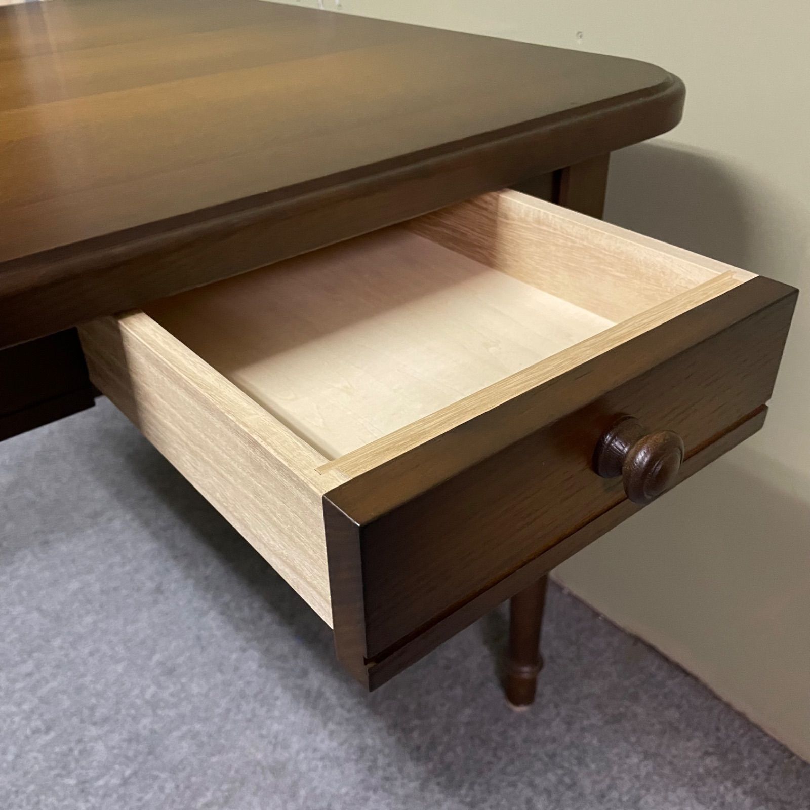 ♭ 飛騨家具 キツツキ アンティーク 木製 ダイニングテーブル 収納付き