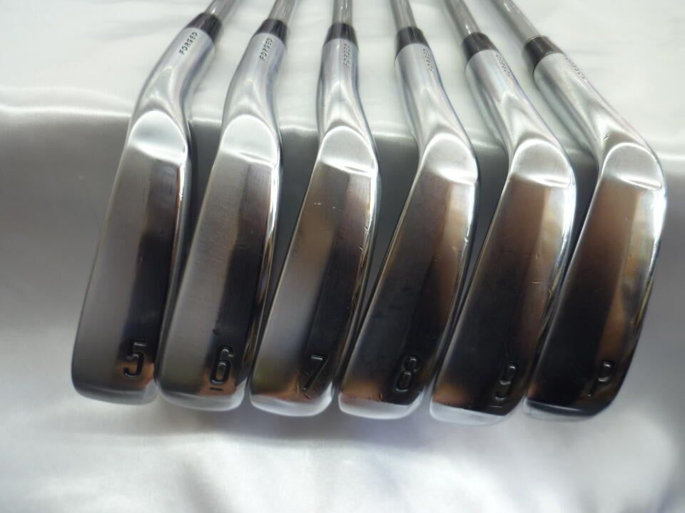 プエブロ　マグブル　2点セット ダンロップ SRIXON ZX5 Mk2 Diamana ZX-2 for IRON Sフレックス