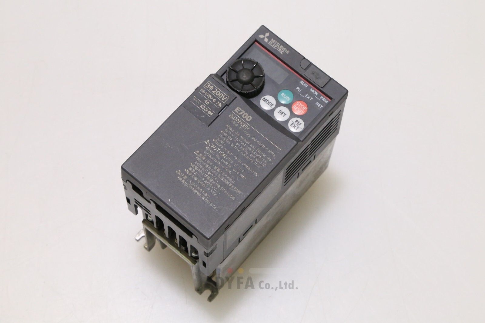 FREQROL-E700 三菱電機 汎用インバータ | FR-E720-0.4K FR-E720-0.75K 