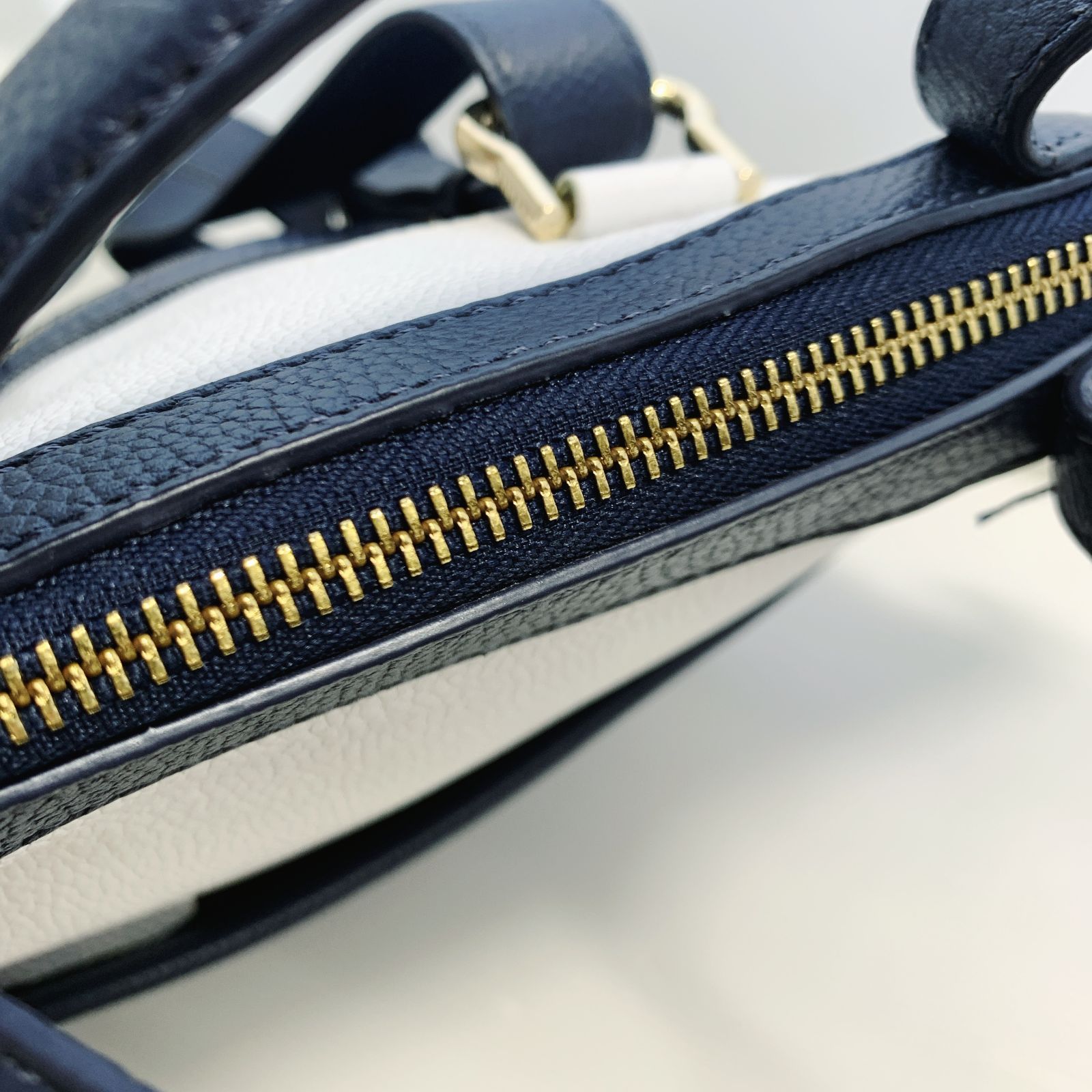 Cole Haan コールハーン グランド アンビション スモール 