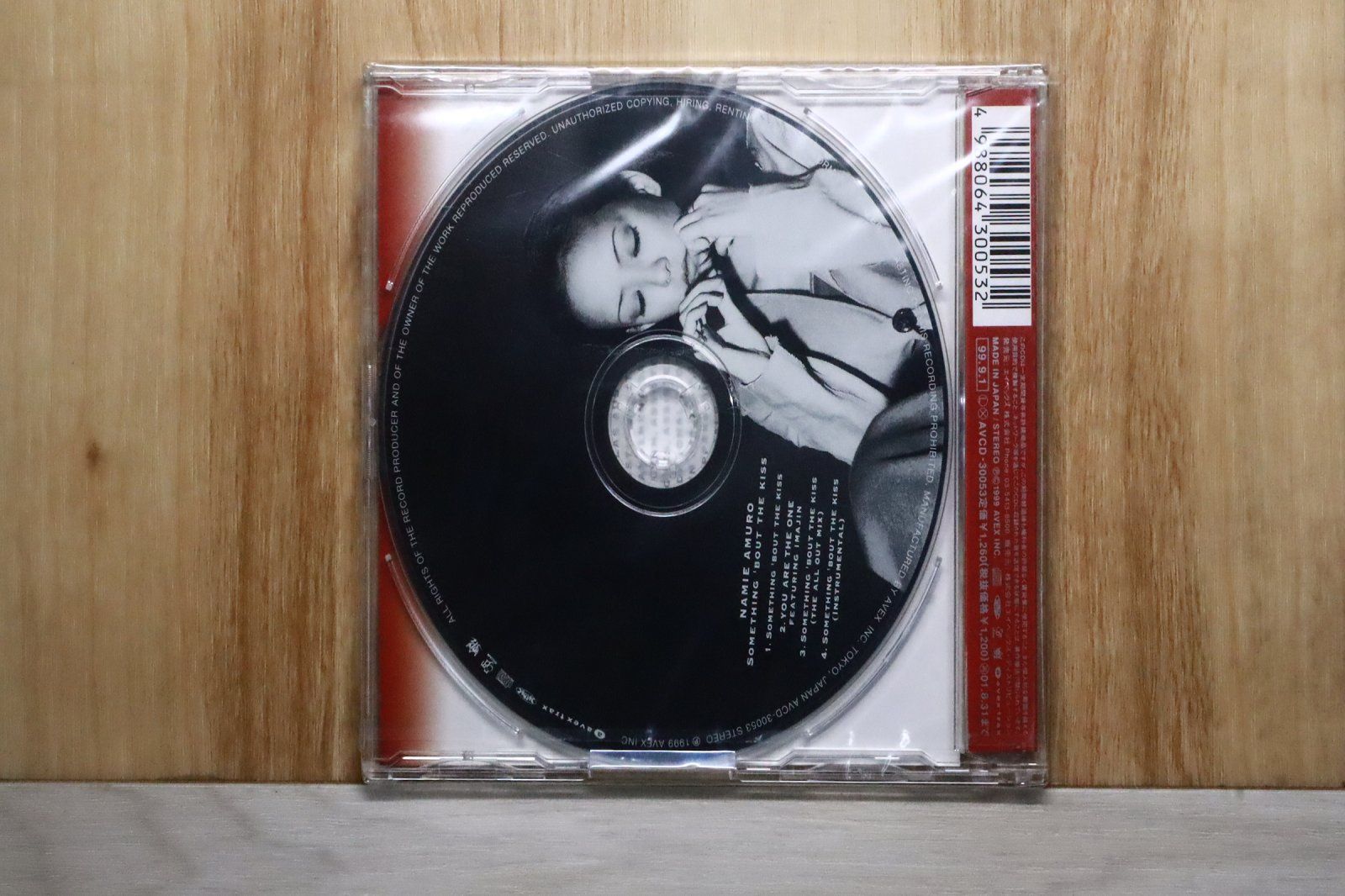 国内盤CD☆安室奈美恵/Namie Amuro□ SOMETHING 'BOUT THE KISS