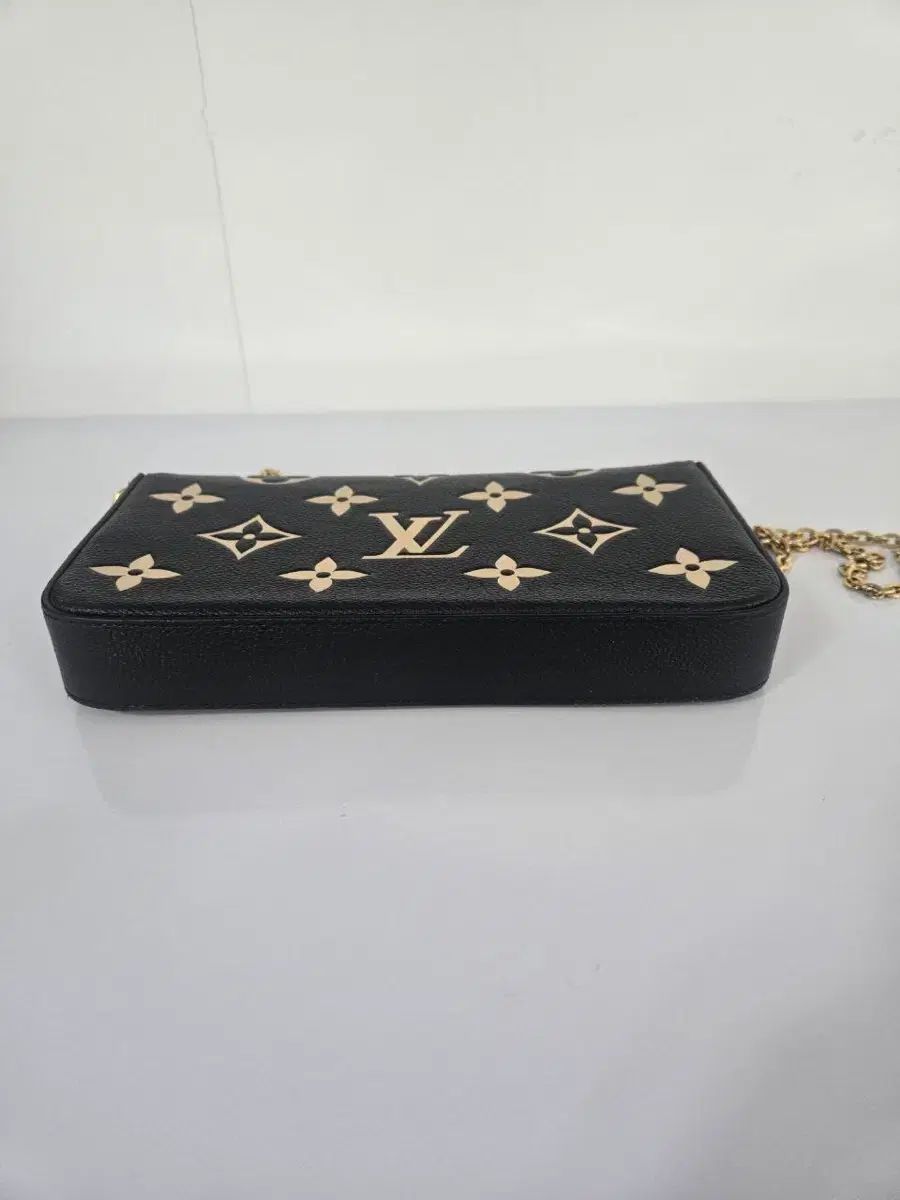 Buy from Japan Easily