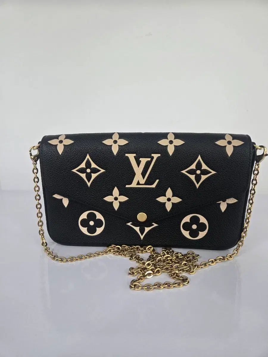 Buy from Japan Easily