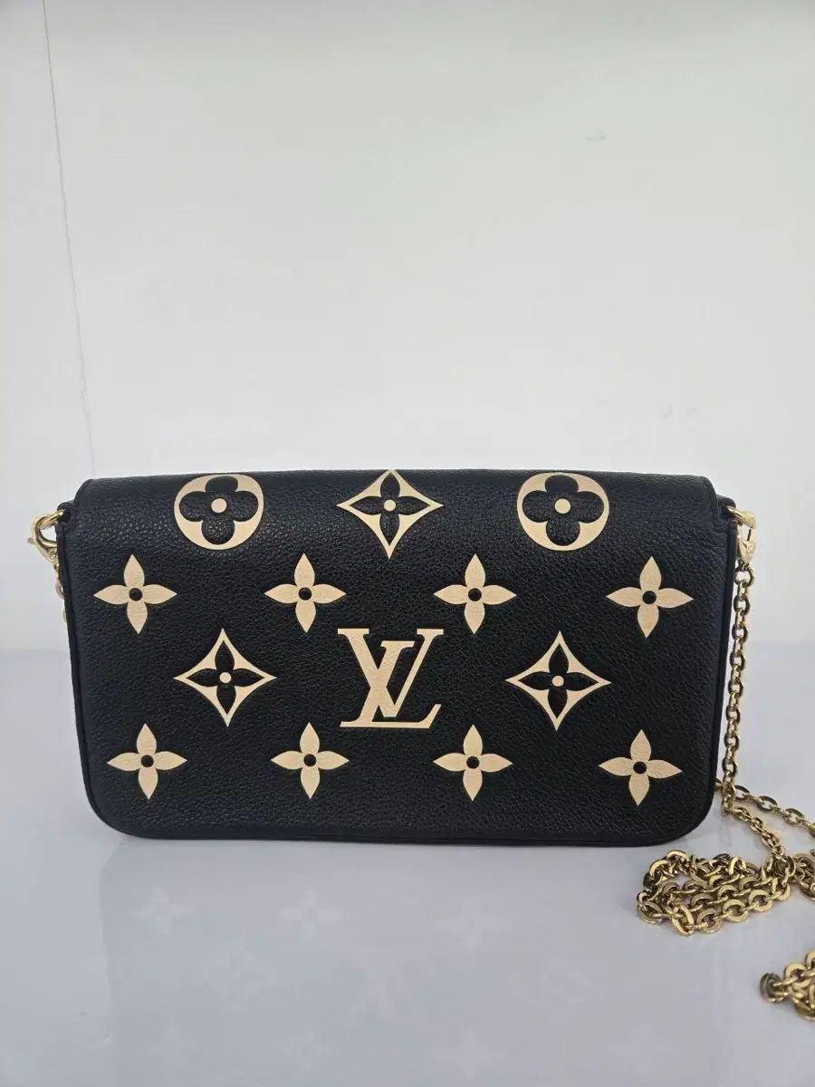 Buy from Japan Easily