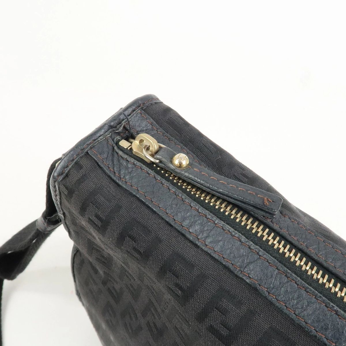 使用感あり】 Fendi フェンディ ズッキーノ キャンバス レザー 