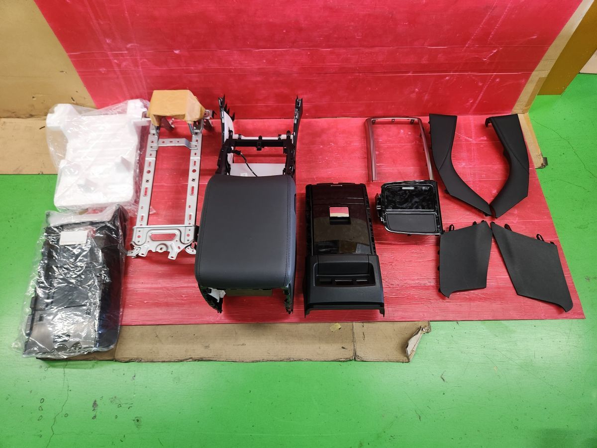 トヨタ 30 アルファード 純正オプション 大型 センターコンソール