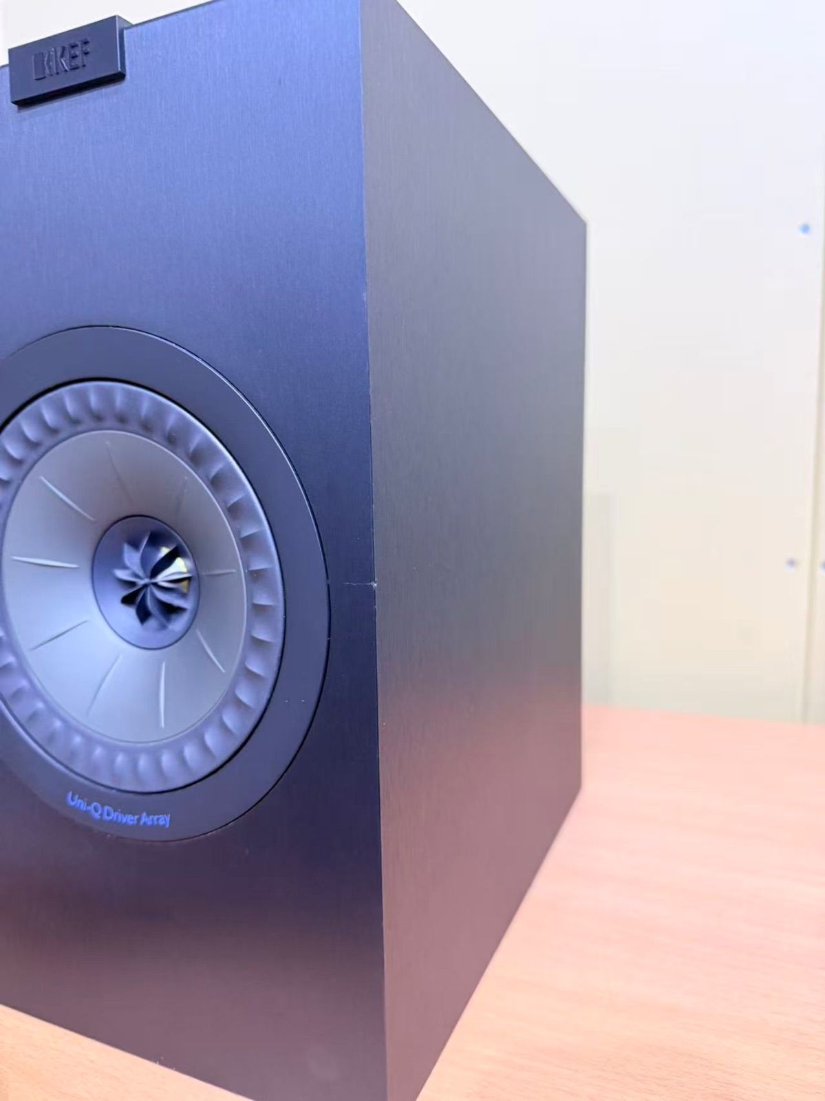 未使用 定価：8.58万 KEF Q350 [サテンブラック ペア] ブックシェルフ