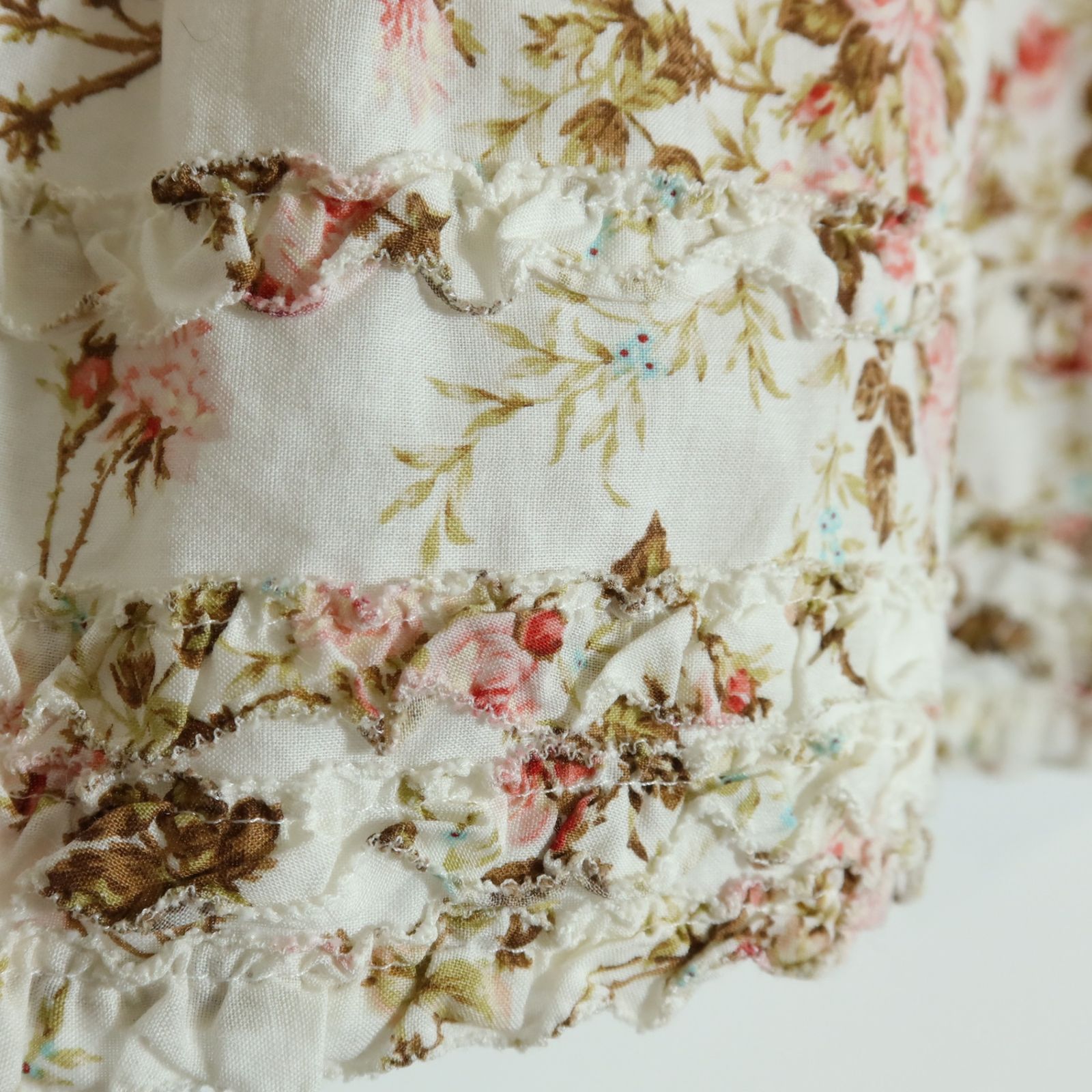 美品】ピンクハウス☆薔薇 ピコフリル ローンチュニックブラウス