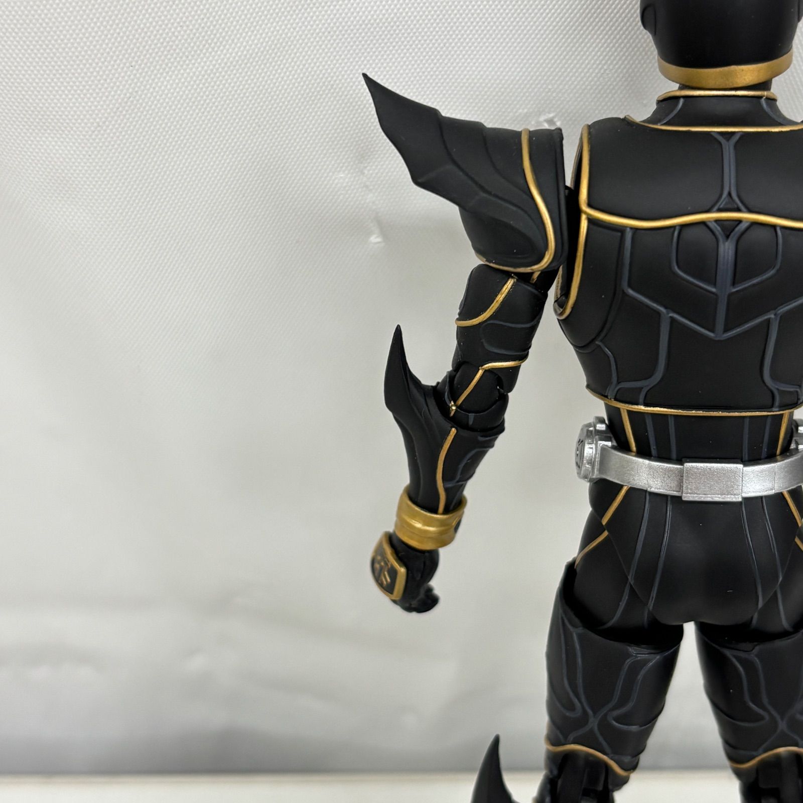 S.H.フィギュアーツ 真骨彫製法 仮面ライダークウガ アルティメット
