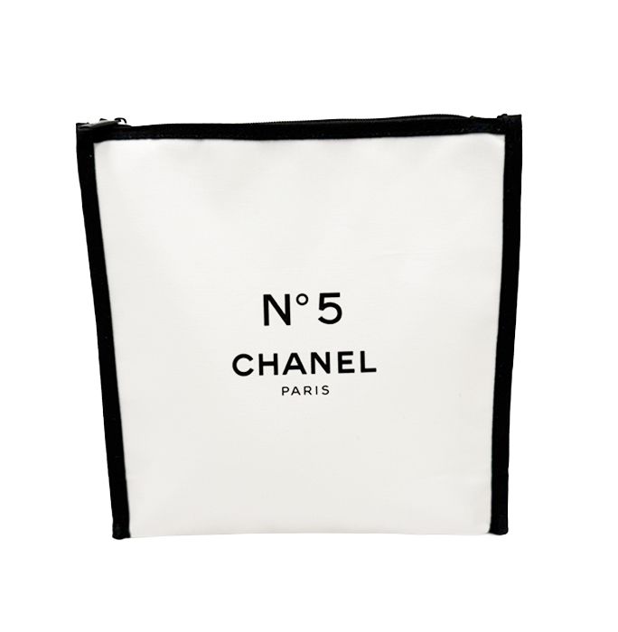 シャネル CHANEL ノベルティ ポーチ ロゴデザイン ブラック×ホワイト