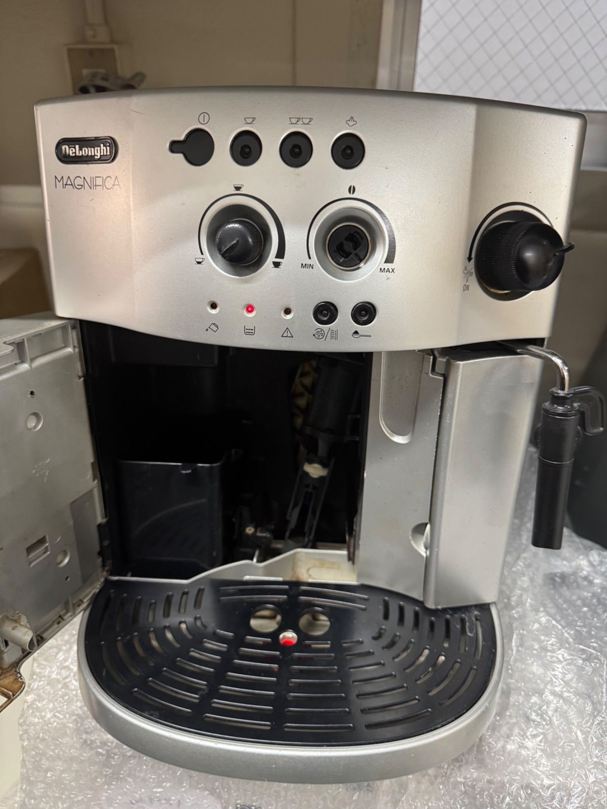 ジャンク品 ジャンク DeLonghi デロンギ マグニフィカ ESAM1200SJ 全 ジャンク品 ジャンク DeLonghi デロンギ マグニフィカ ESAM1200SJ 全