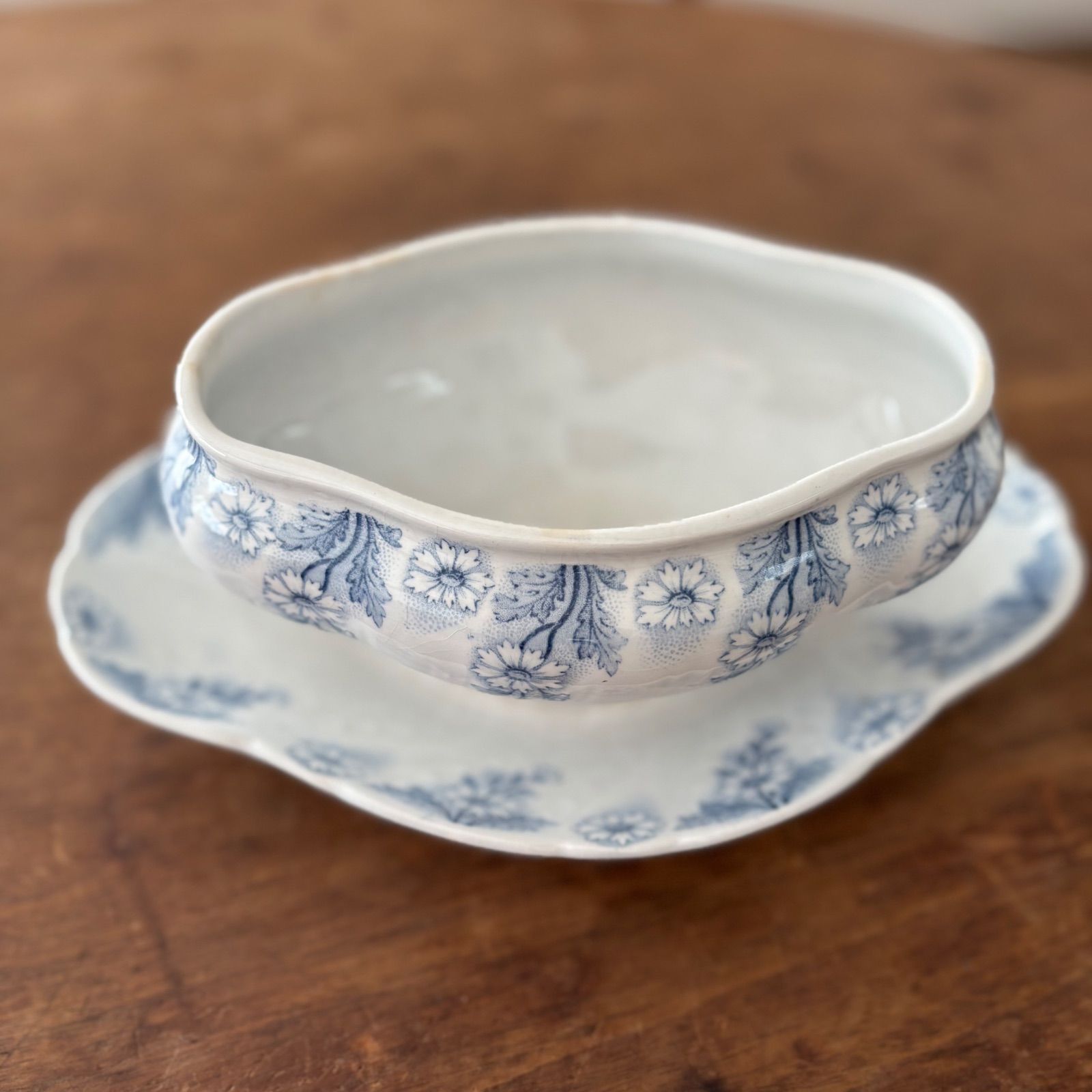 𖦞美品𖦞リュネビル窯『LUC』シリーズ蓋付きソーシエール フランス