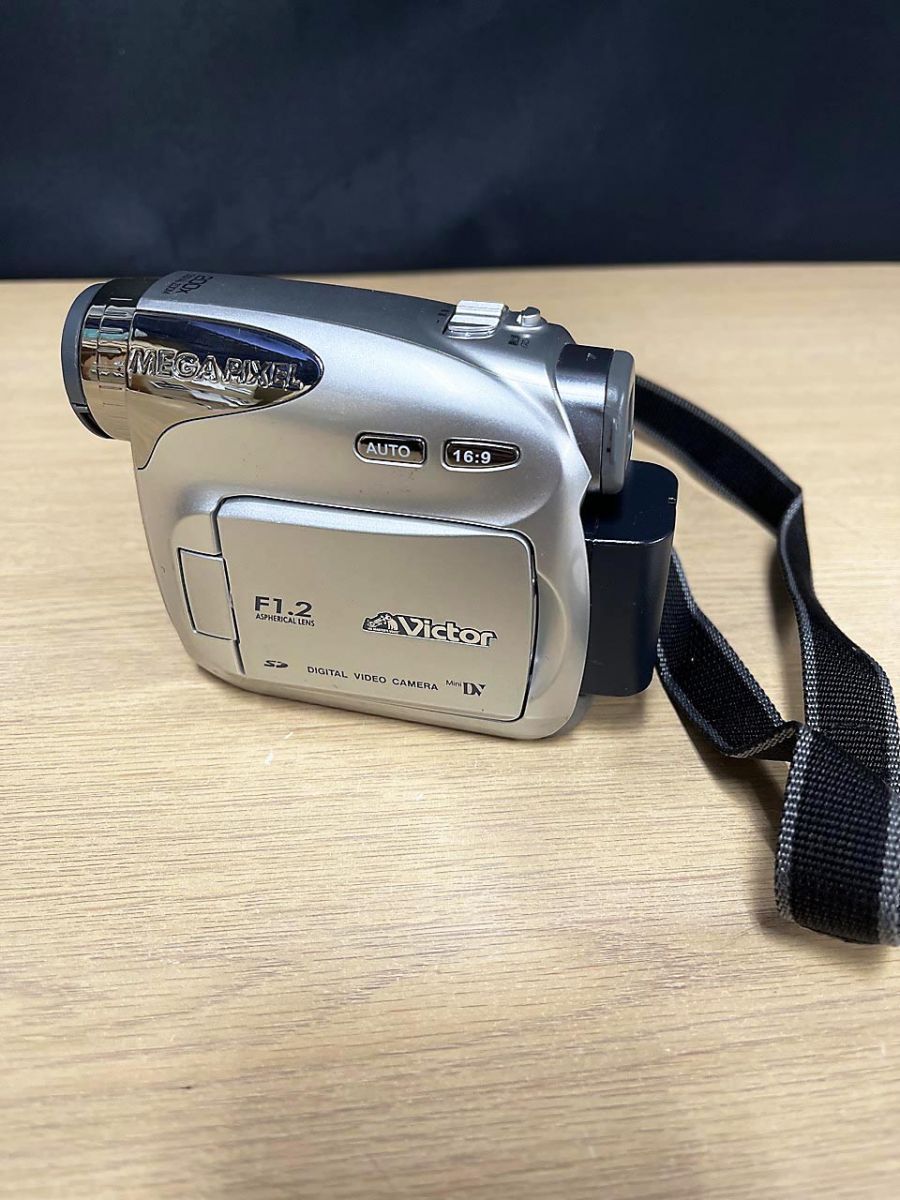 ジャンク品】 Victor ビクター デジタルビデオカメラ GR-D650-S - メルカリ