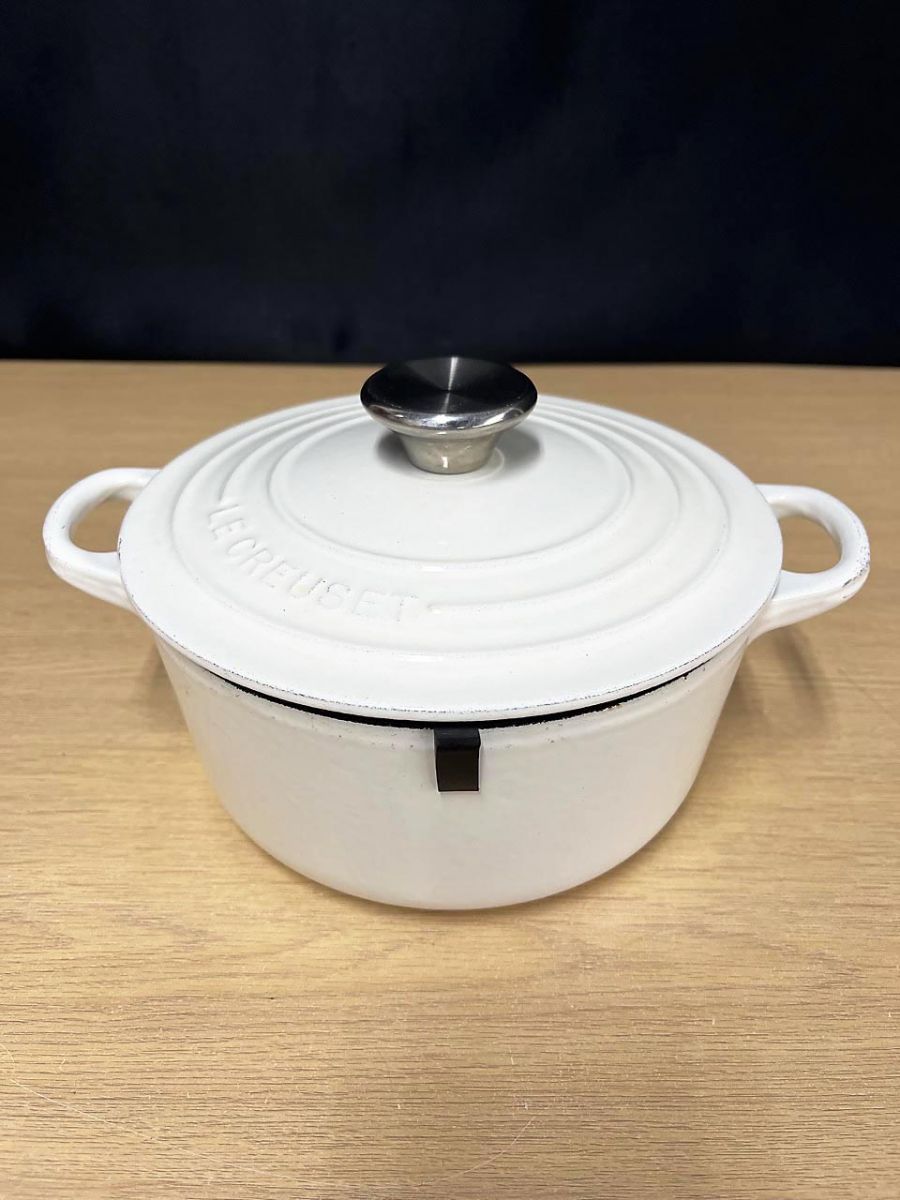 LE CREUSET ル・クルーゼ 両手鍋 ホワイト 直径約18.5cm ホーロー鍋