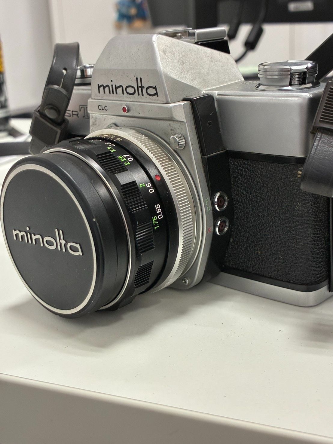 ミノルタ SRT101 フイルムカメラ ジャンク品 - メルカリ