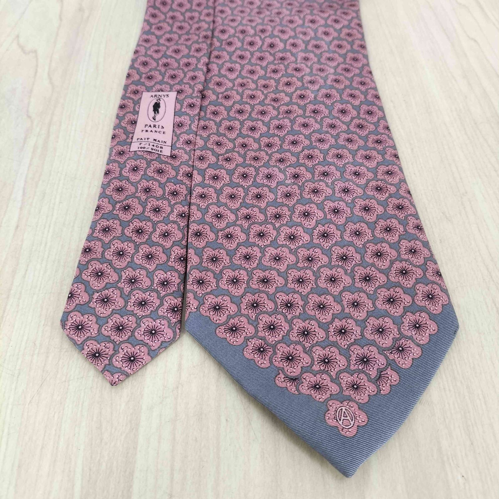 アルニス パリス ARNYS PARIS フローラル柄シルクネクタイ メンズ 表記