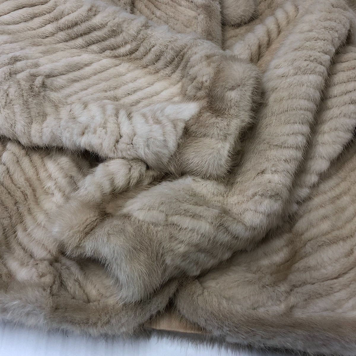 値下げ交渉歓迎] ジョセフィーヌ 銀座 リアルファー コート ベージュ M