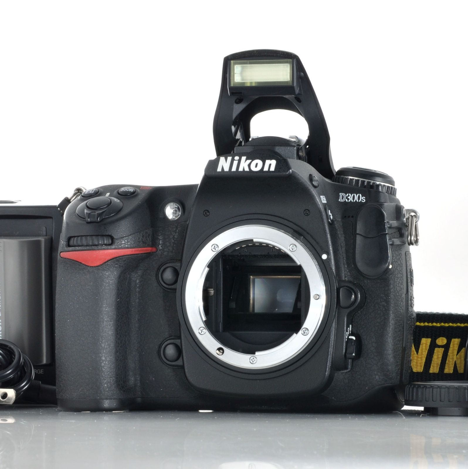 ニコン】Nikon D300S Black デジタル一眼レフ ボディ + バッテリー 