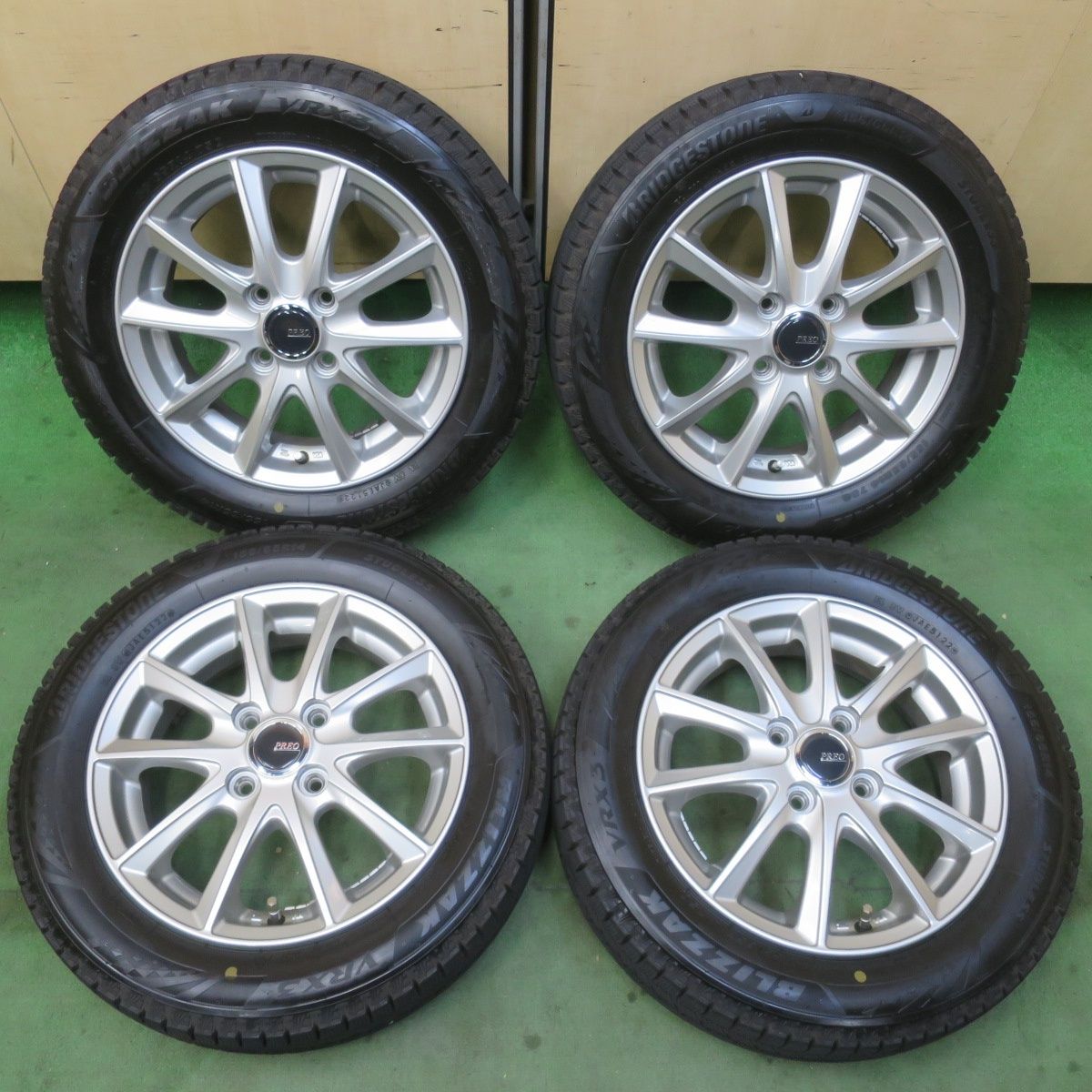 バリ溝！キレイ！9分☆スタッドレス 155/65R14 ヨコハマ アイスガード 