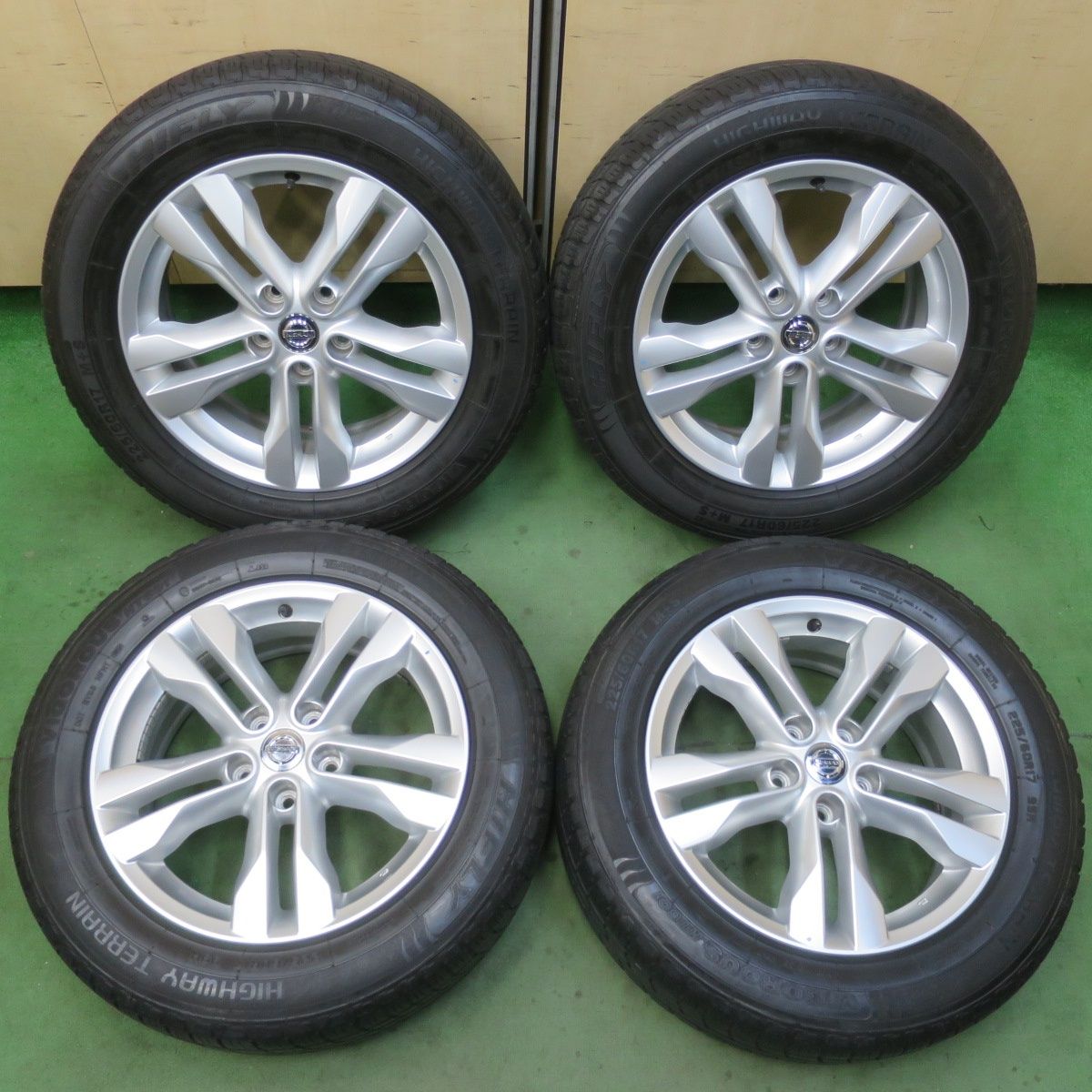 ☆石川発 エクストレイル装着 日産純正アルミ 17×7J 5穴 114.3 ハブ65 