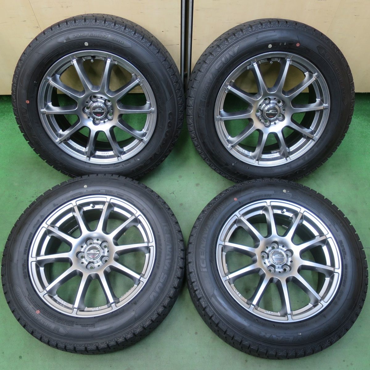 バリ溝！9.5分以上☆フォレスター 等 225/60R17 スタッドレス 