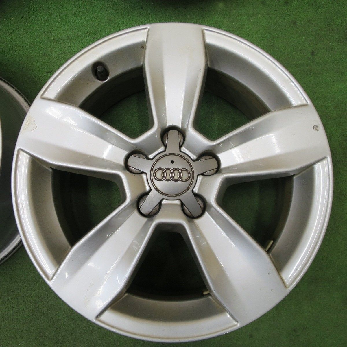 送料無料] 4本価格☆アウディ A1 8X 純正 ホイール 15インチ 15×6.0J