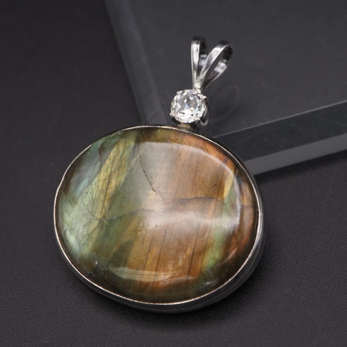 Q979 ラブラドライト ダイヤモンド風 ペンダント トップ デザイン