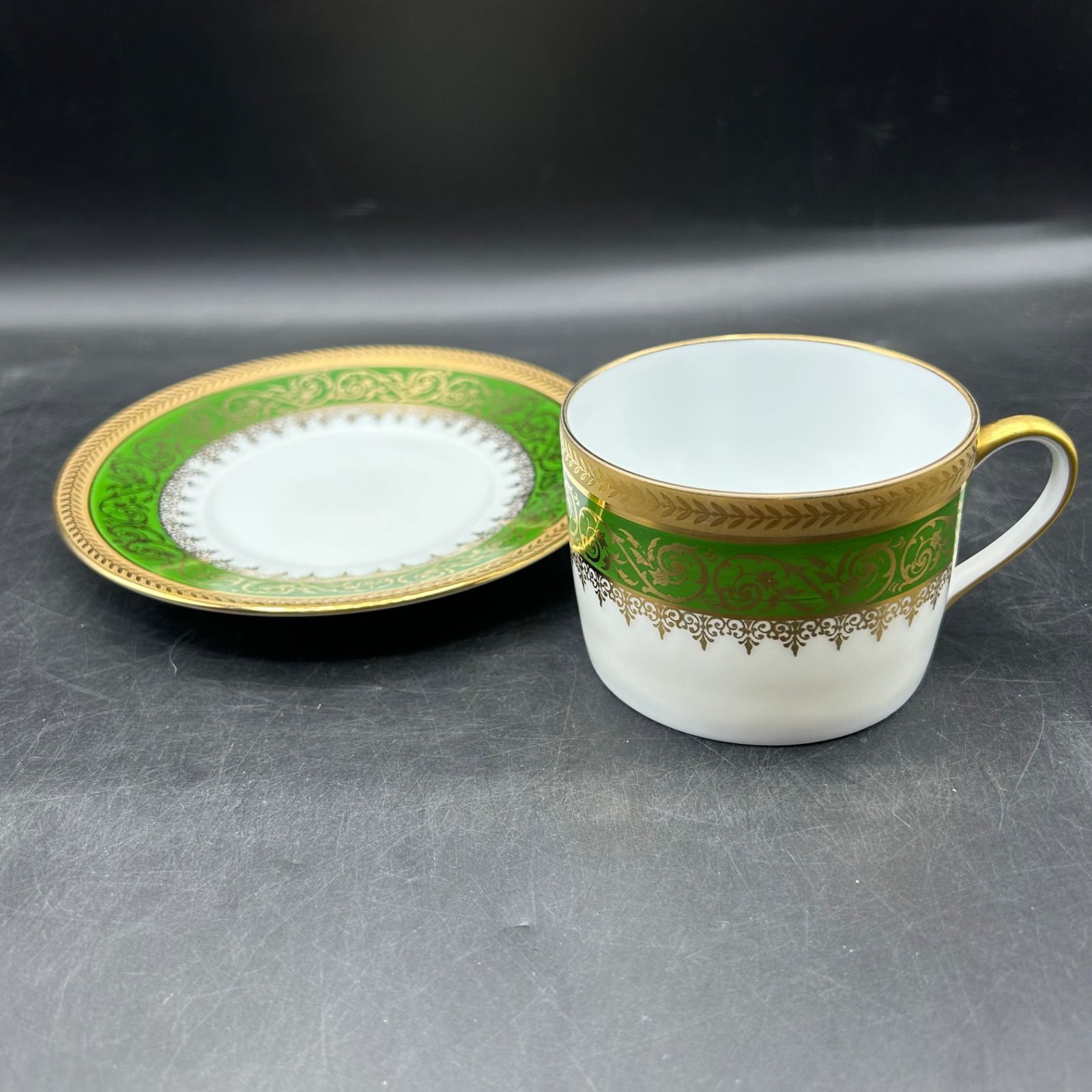 □＊フランス リモージュ デミタス カップ&ソーサー 金彩 濃緑