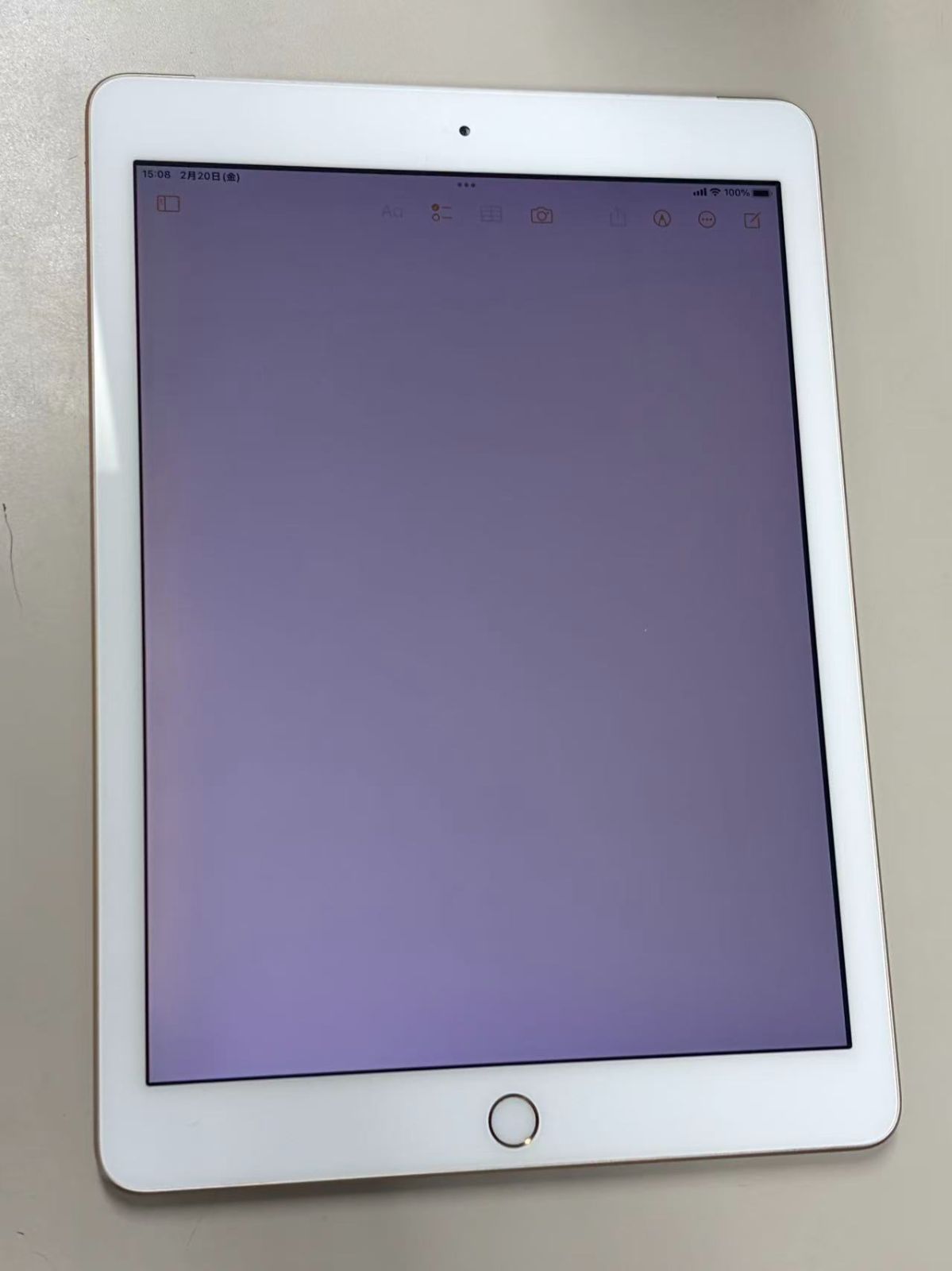 iPad 第5世代 32GB ゴールド SIMフリー 美品 - メルカリ