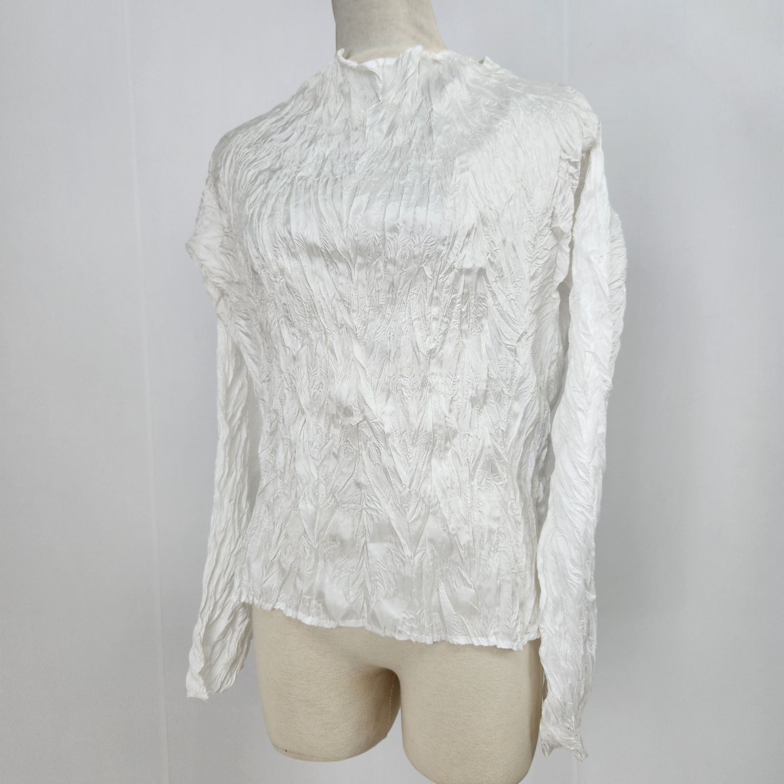 PLEATS ISSEY MIYAKE シワ加工ブラウス PLEASE ISSEY MIYAKE（プリーツ