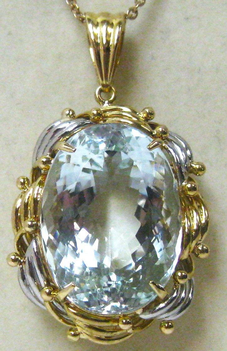 極美品K18Pt900 18金プラチナ ペンダント巨大アクアマリン30.80ct 