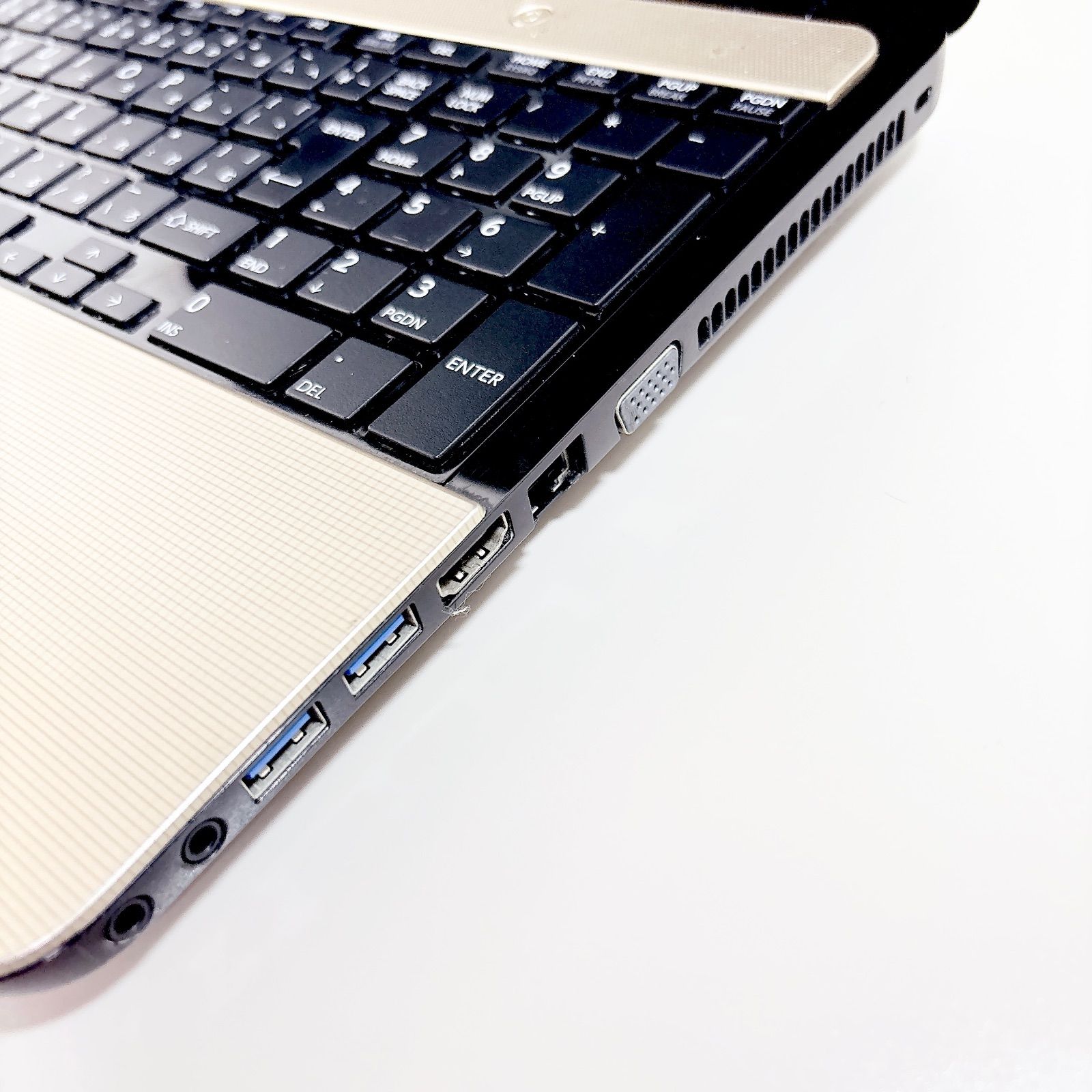 ブルーレイが観れる✨快適SSD 高性能Core i7 メモリ8GB WEBカメラ すぐ