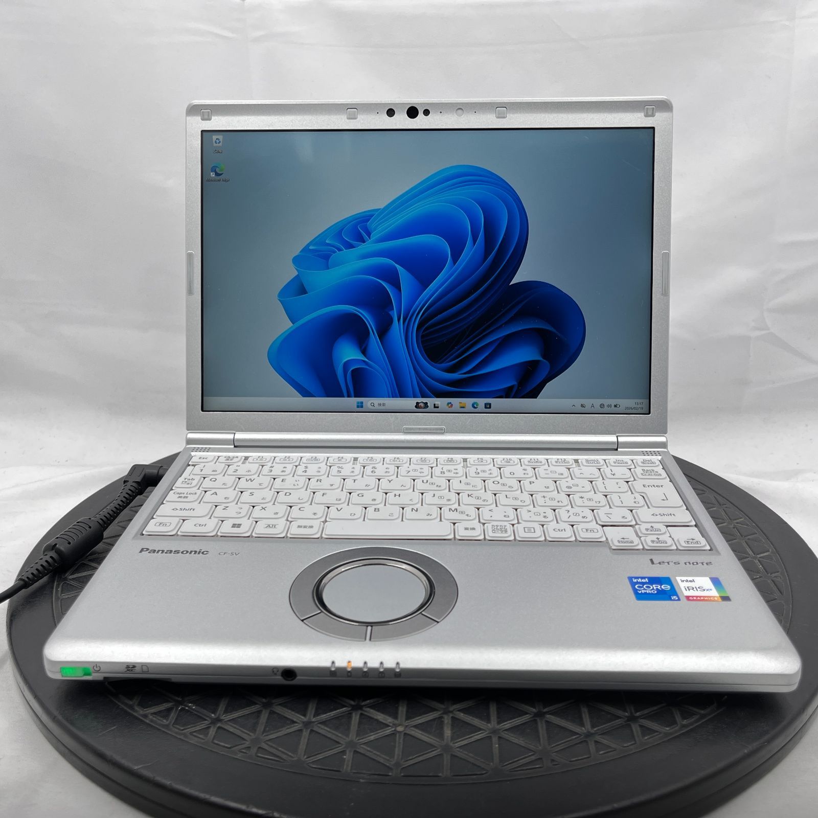 ☆ジャンク/液晶ムラあり☆Panasonic Let's note SV1 [Core i5 1145G7