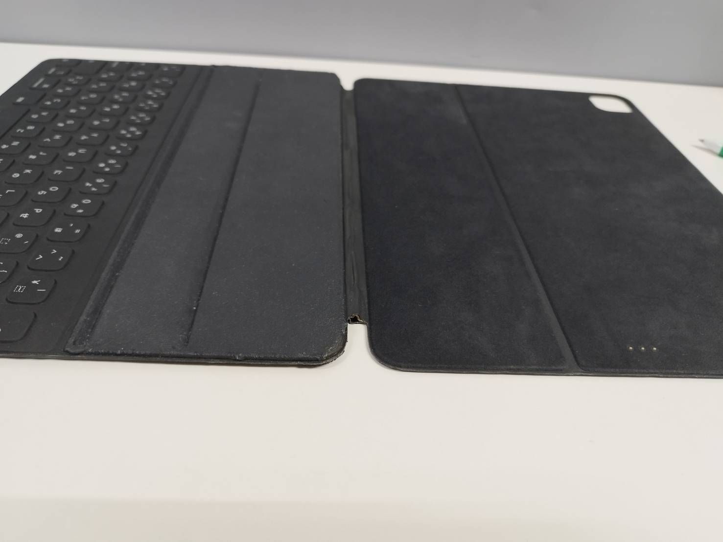 iPad Smart Keyboard Folio/A2039/12.9インチ/日本語配列〈MXNL2J/A