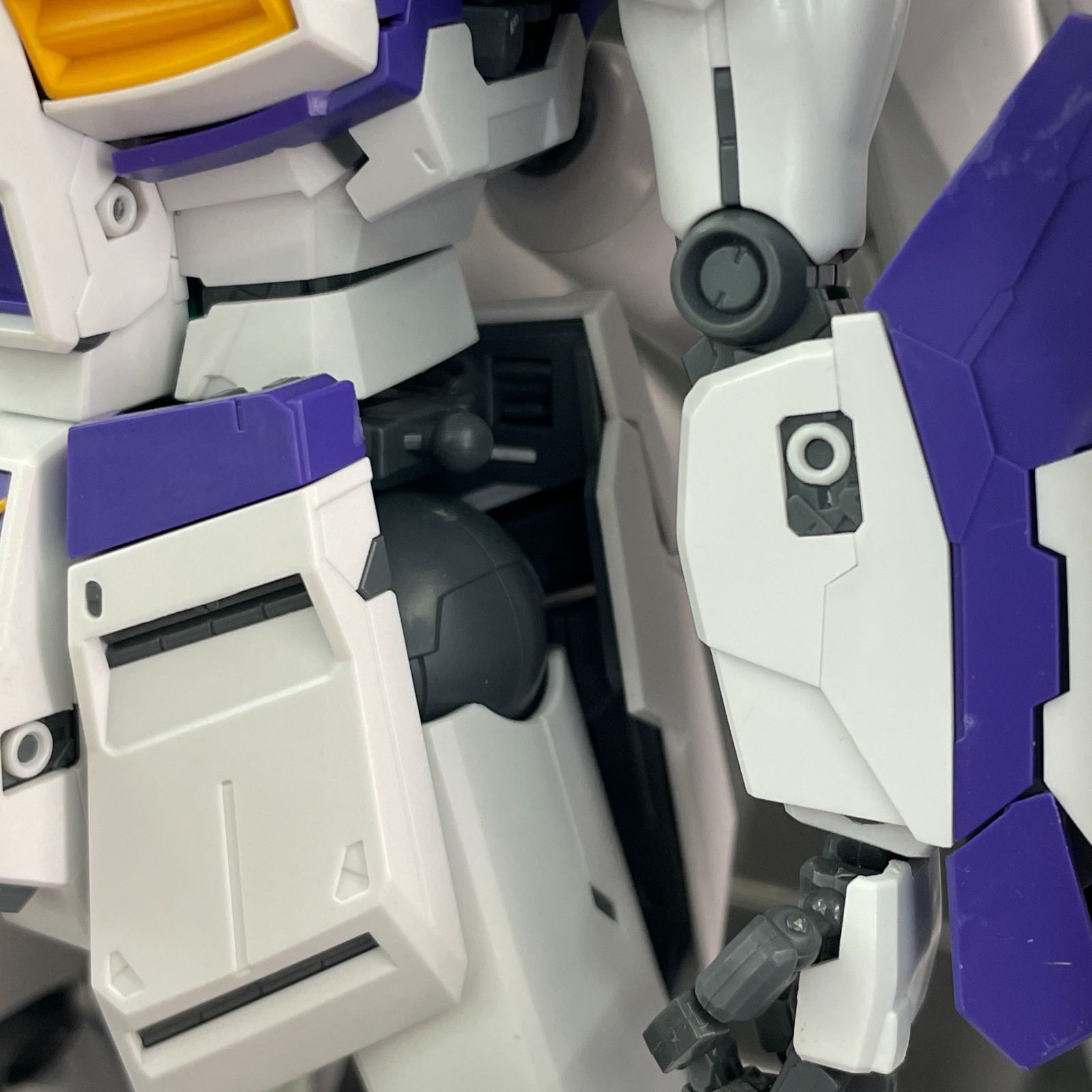 ガンプラ【ジャンク品/キズ、欠品】 MG 1/100 Hi-νガンダム Ver.Ka