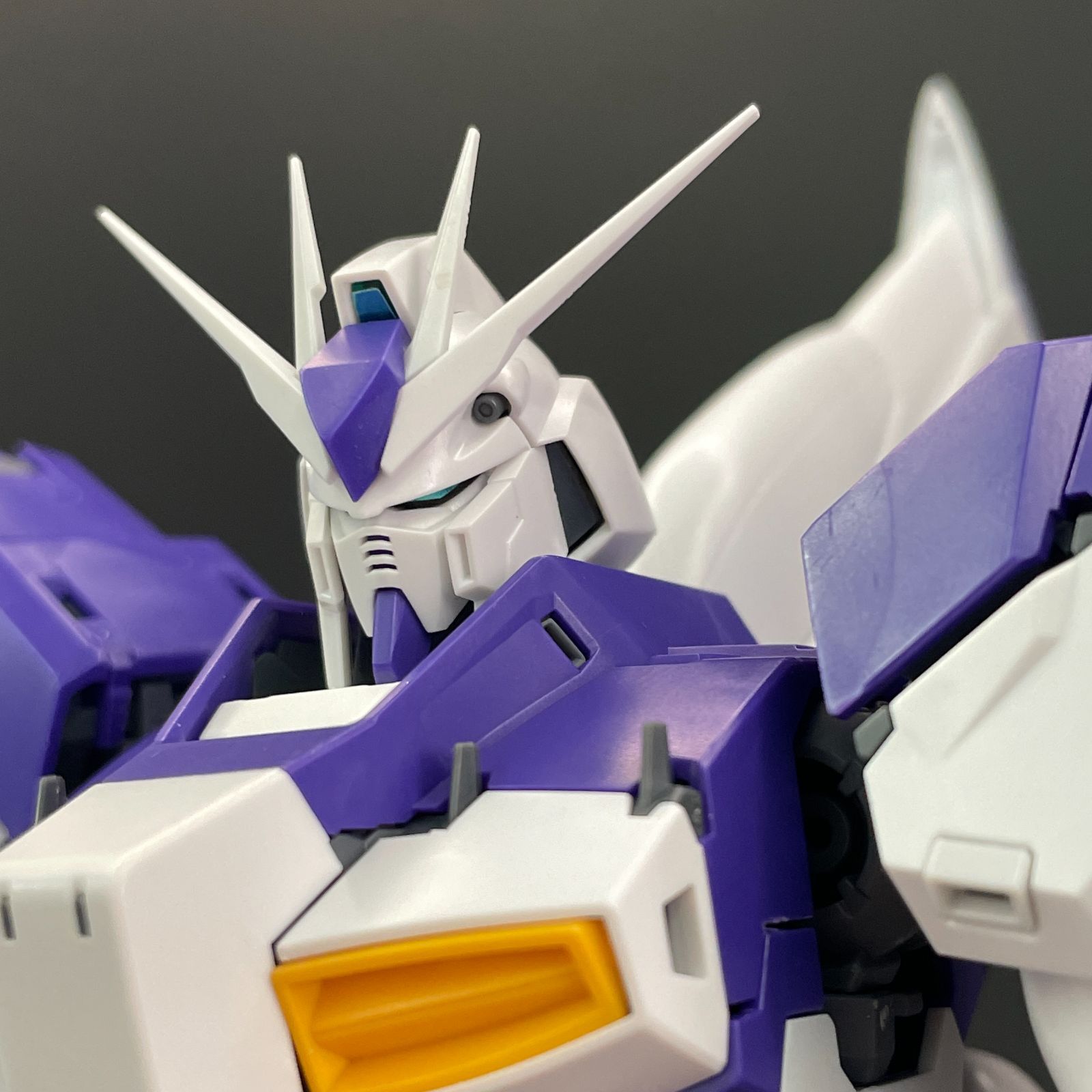 ガンプラ【ジャンク品/キズ、欠品】 MG 1/100 Hi-νガンダム Ver.Ka