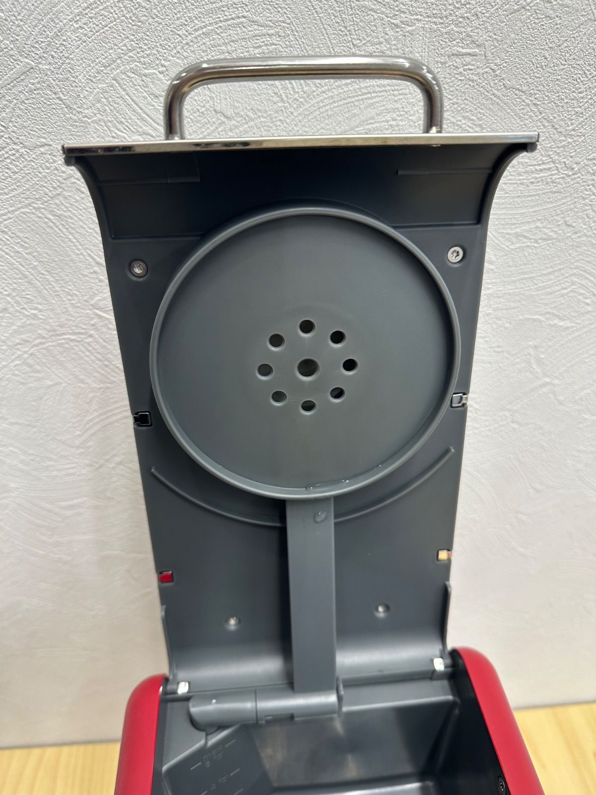 美品】デロンギ kMix ドリップコーヒーメーカー レッド CMB6-RD