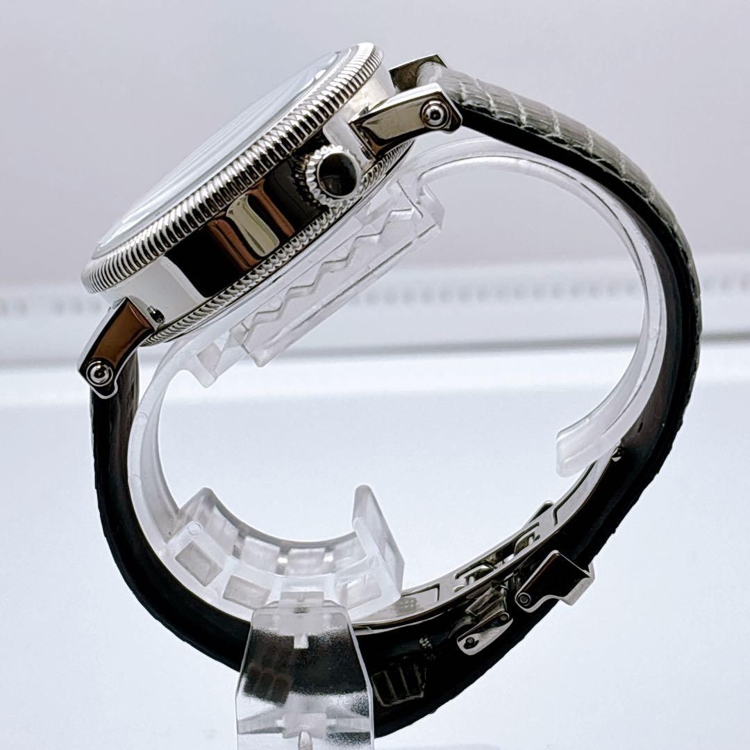  695 IWAKI イワキ ラウンド 自動巻き 裏スケ 腕時計 コスパ重視 自動巻き時計 腕時計(アナログ)