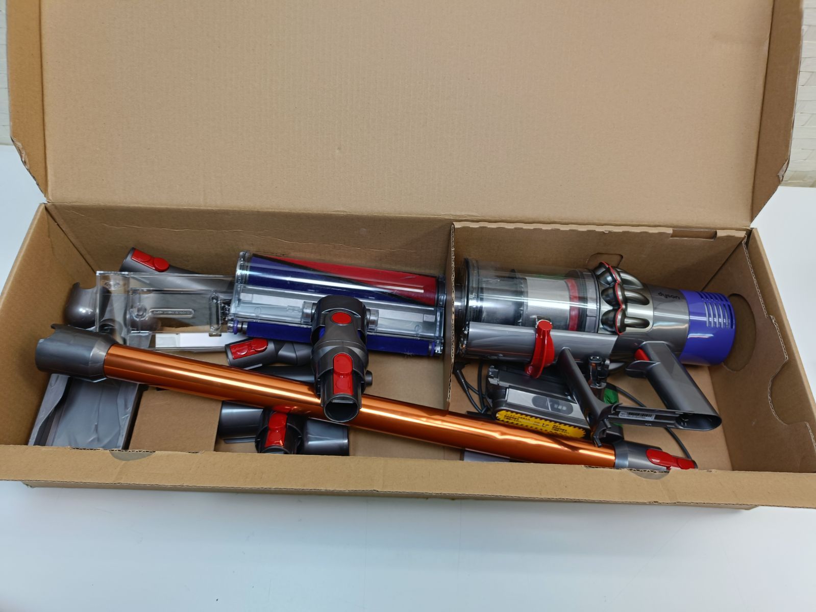 ジャンク品 ダイソン Dyson 掃除機 コードレスクリーナー SV12 - メルカリ