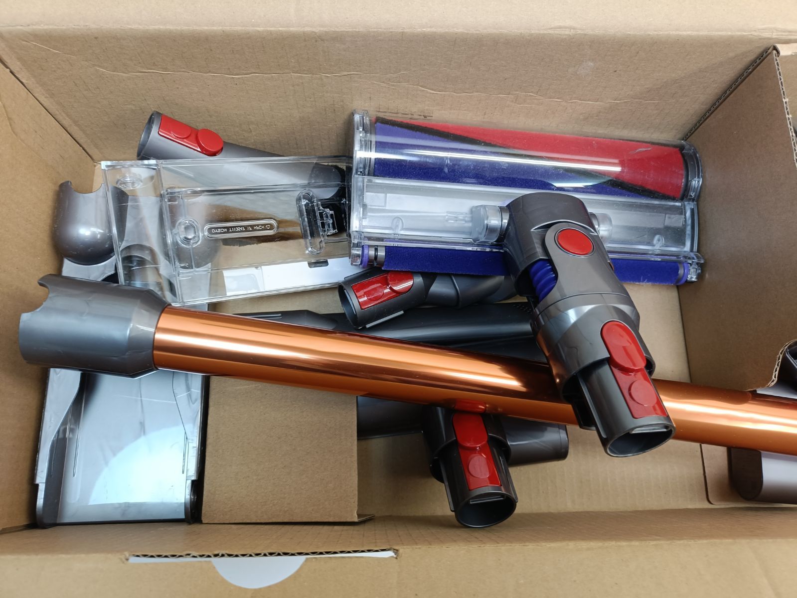 ジャンク品 ダイソン Dyson 掃除機 コードレスクリーナー SV12 - メルカリ